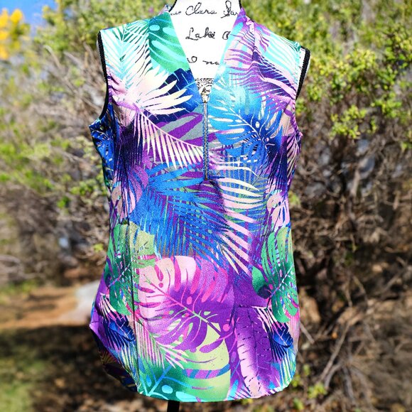 Jaclyn Smith Collection Tropical Leaf Sleeveless Zip Top - Picture 1 of 2